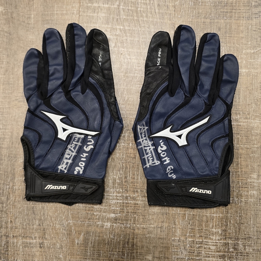 Angel Aguilar Signed Game Used Batting Gloves ONYX Authenticated